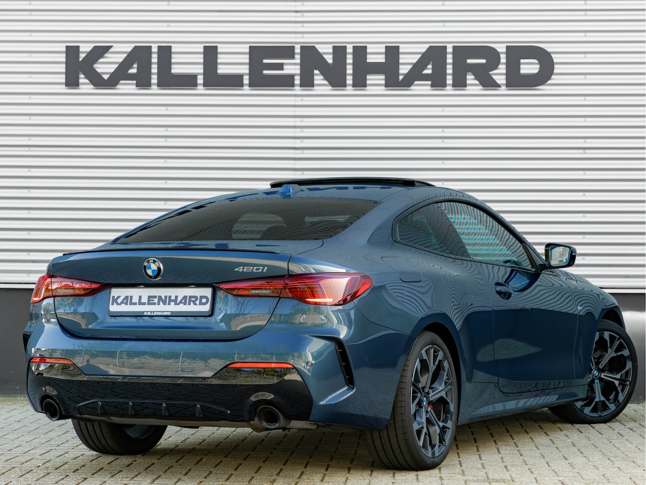 BMW 4-serie Coupé - 420i - M-Sport Pro - Dak - 19 inch - Laser Achterlichten - Hifi - AutoWereld.nl
