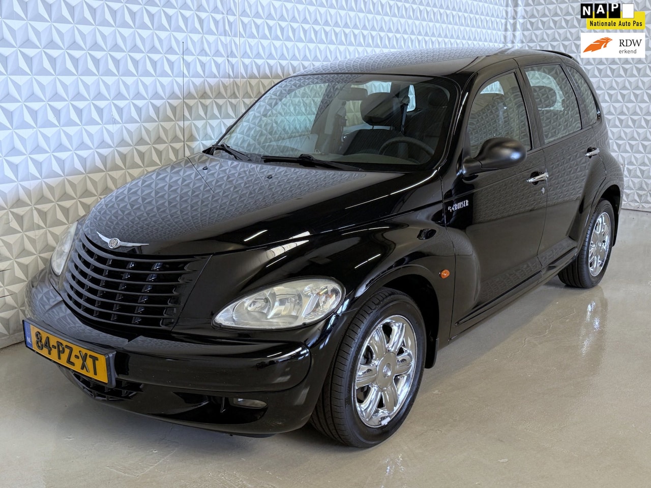 Chrysler PT Cruiser - 2.0-16V Classic AUTOMAAT / 87.500km (2005) - AutoWereld.nl
