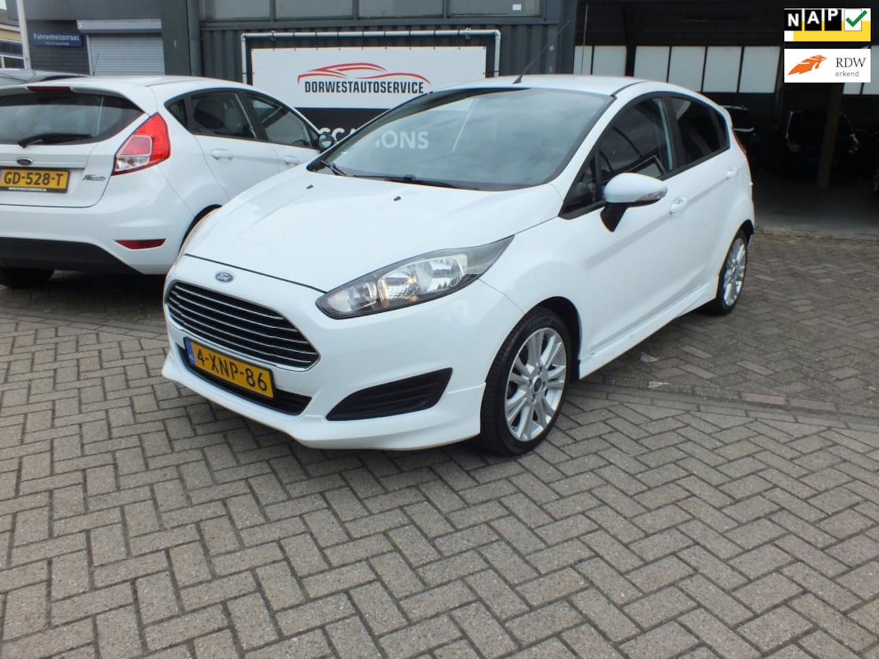 Ford Fiesta - 1.0 EcoBoost Hot Hatch!2014!Airco!Nap!Nieuwe Distributie+wp - AutoWereld.nl