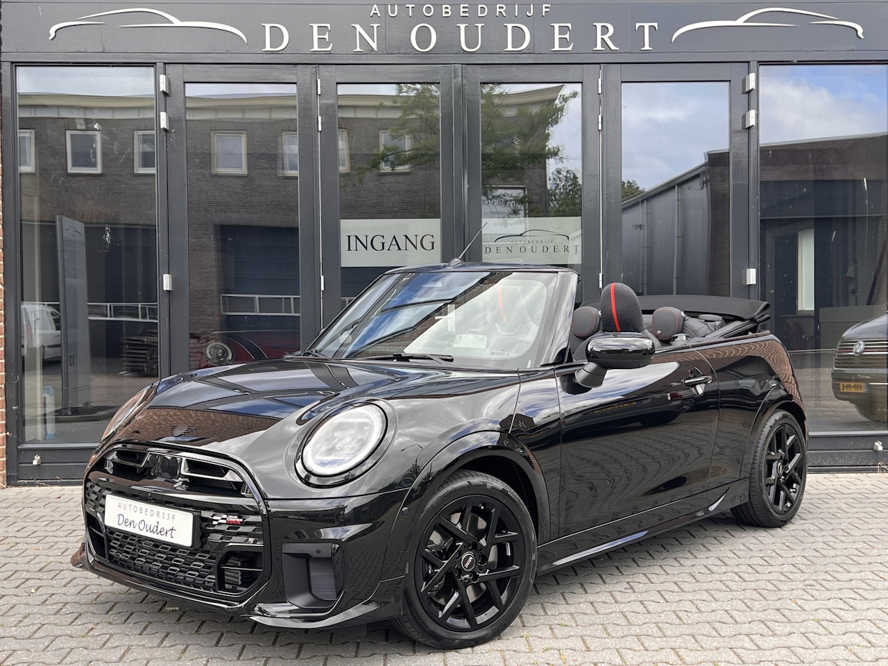 MINI Cabrio - 2.0 Cooper S John Cooper Works XL ALLE OPTIE'S !! 2025 - AutoWereld.nl