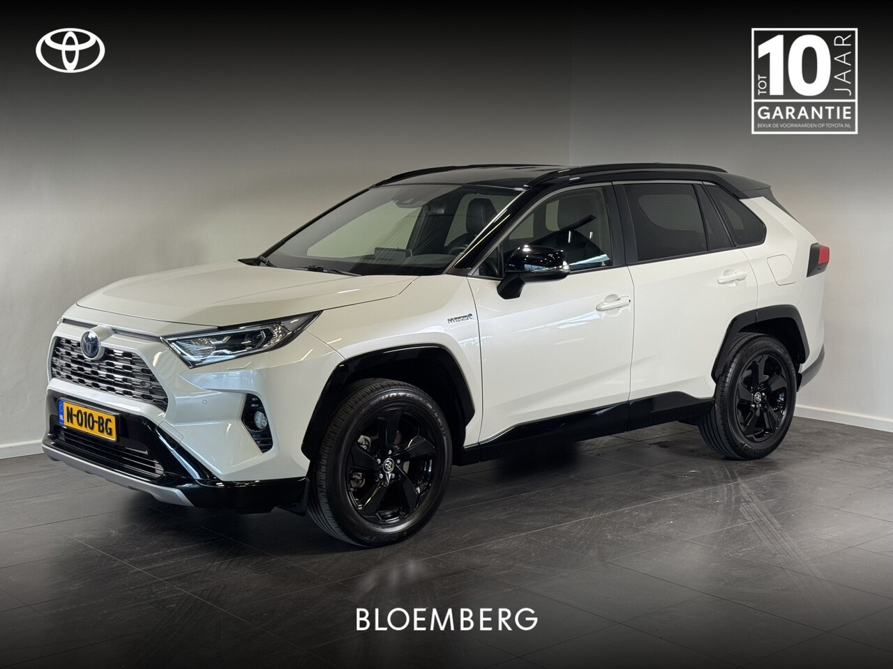 Toyota RAV4 - 2.5 Hybrid Bi-Tone | Trekhaak | Apple Carplay | Zeer lage KM-stand | - AutoWereld.nl