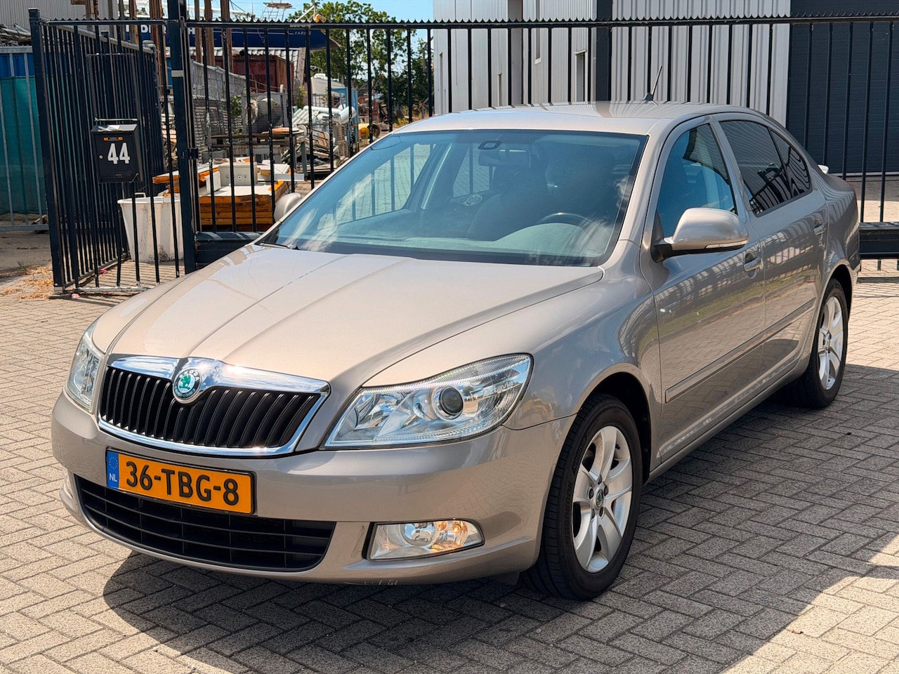 Skoda Octavia - 1.2 TSI Ambition Business Line Automaat Clima Navi - AutoWereld.nl