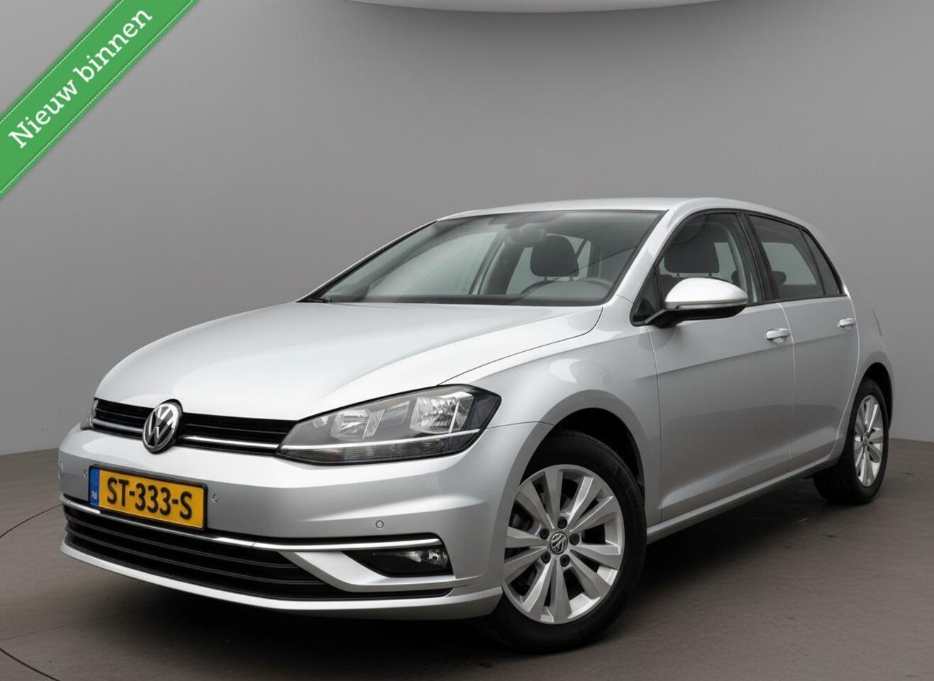 Volkswagen Golf - 1.0 TSI Highline Carplay Led Cruise Nl Auto 2018 Massagefunctie 6 Bak Groot Navigatie Sche - AutoWereld.nl