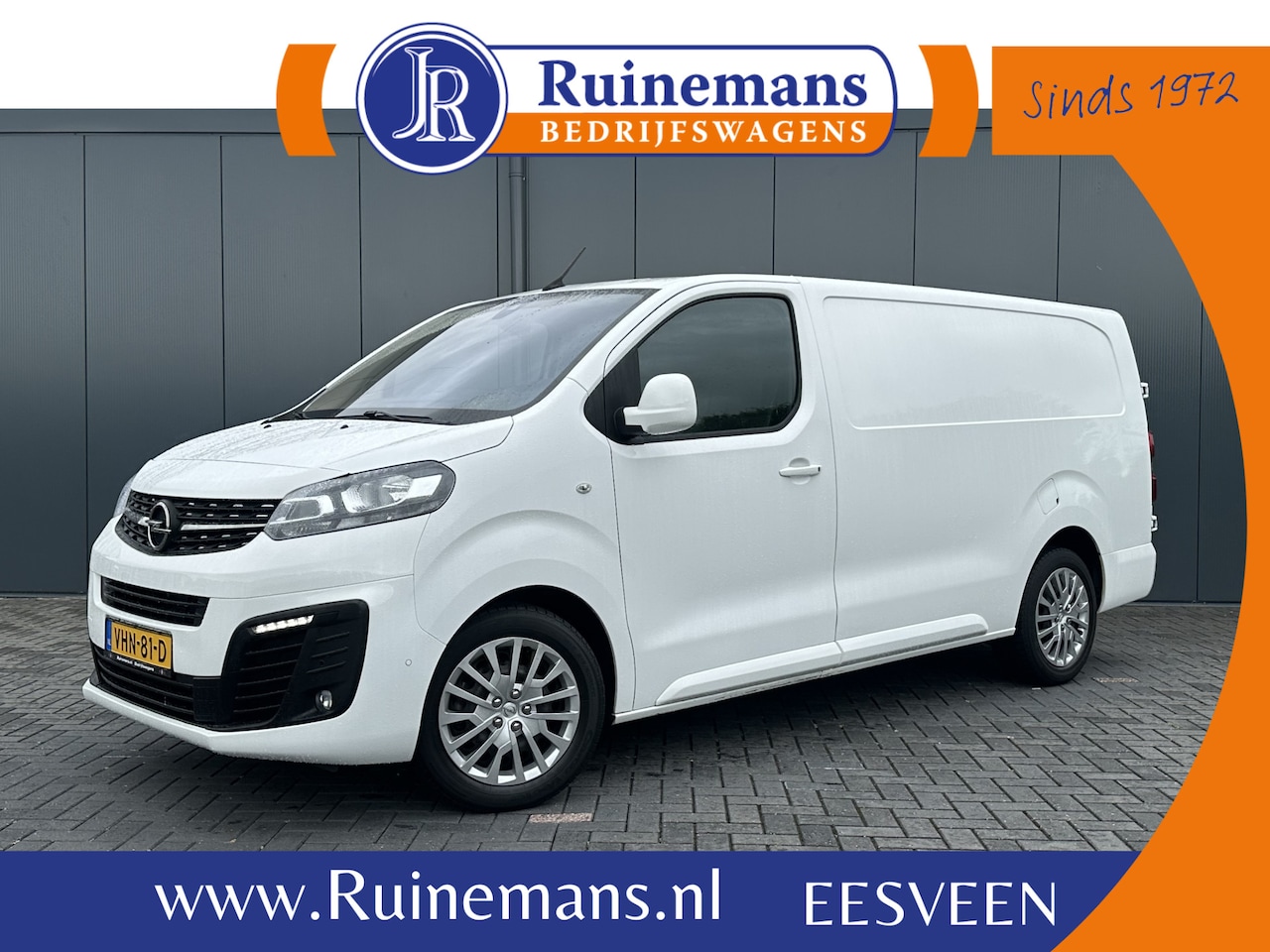 Opel Vivaro - 2.0 CDTI 150 PK SPORT / L3H1 / 1e EIG. / ALUCA INRICHTING / TREKHAAK / CAMERA / BLIND SPOT - AutoWereld.nl