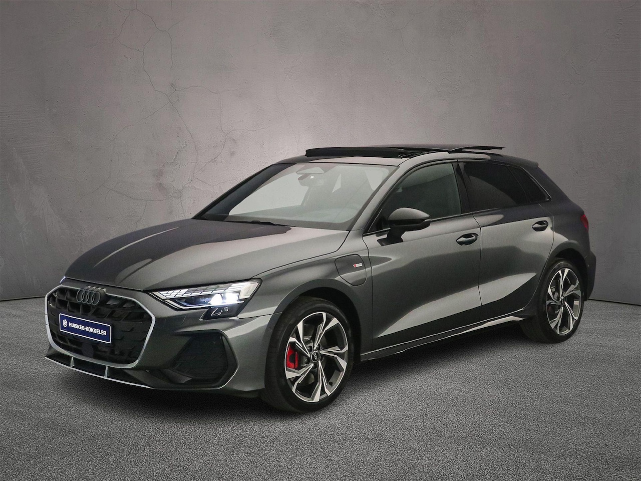 Audi A3 Sportback - 45 TFSI e S edition Competition | Panorama Dak | Adaptieve Cruise | Apple/Android Play | A - AutoWereld.nl