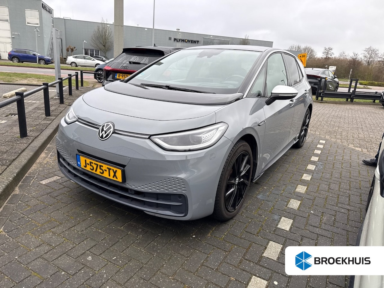 Volkswagen ID.3 - First Max 58 kWh l Trekhaak l Elekt. Stoel l Camera l Adaptive Cr Control l Stoel en stuur - AutoWereld.nl