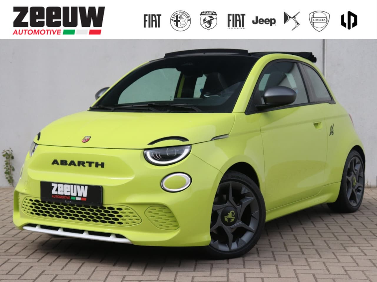Abarth 500 - C Urban 42 kWh | Navi | LED | Carplay | Camera - AutoWereld.nl