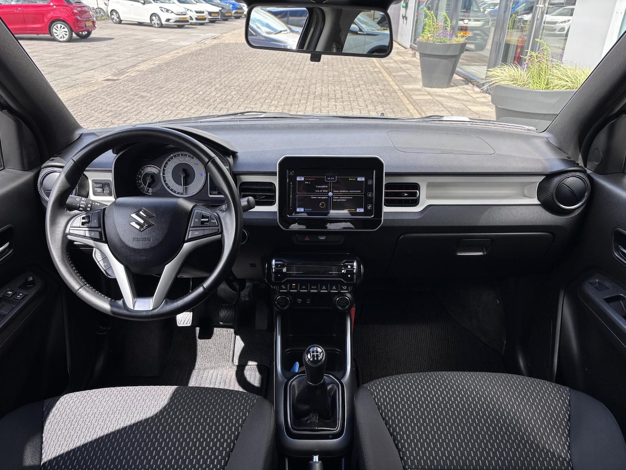 Suzuki Ignis - 1.2 Smart Hybrid Style Clima/Navi/Cruise - AutoWereld.nl