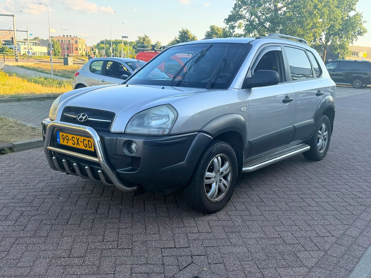 Hyundai Tucson - 2.0 Benzine - 2006 - Airco - Rijdt goed - AutoWereld.nl