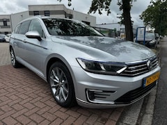 Volkswagen Passat Variant - 1.4 TSI GTE SOH 97.4% 186.000km Airco/ECC, Navi, Panoramadak, Half Leder/Alcantara