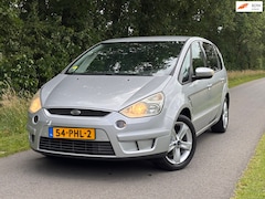 Ford S-Max - 2.0-16V | | Airco + Cruise control Nu € 1.750,