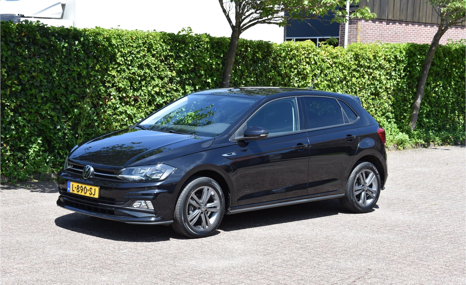 Volkswagen Polo - TSI R-Line Edition IQ drive ECC PDC Camera NAP - AutoWereld.nl