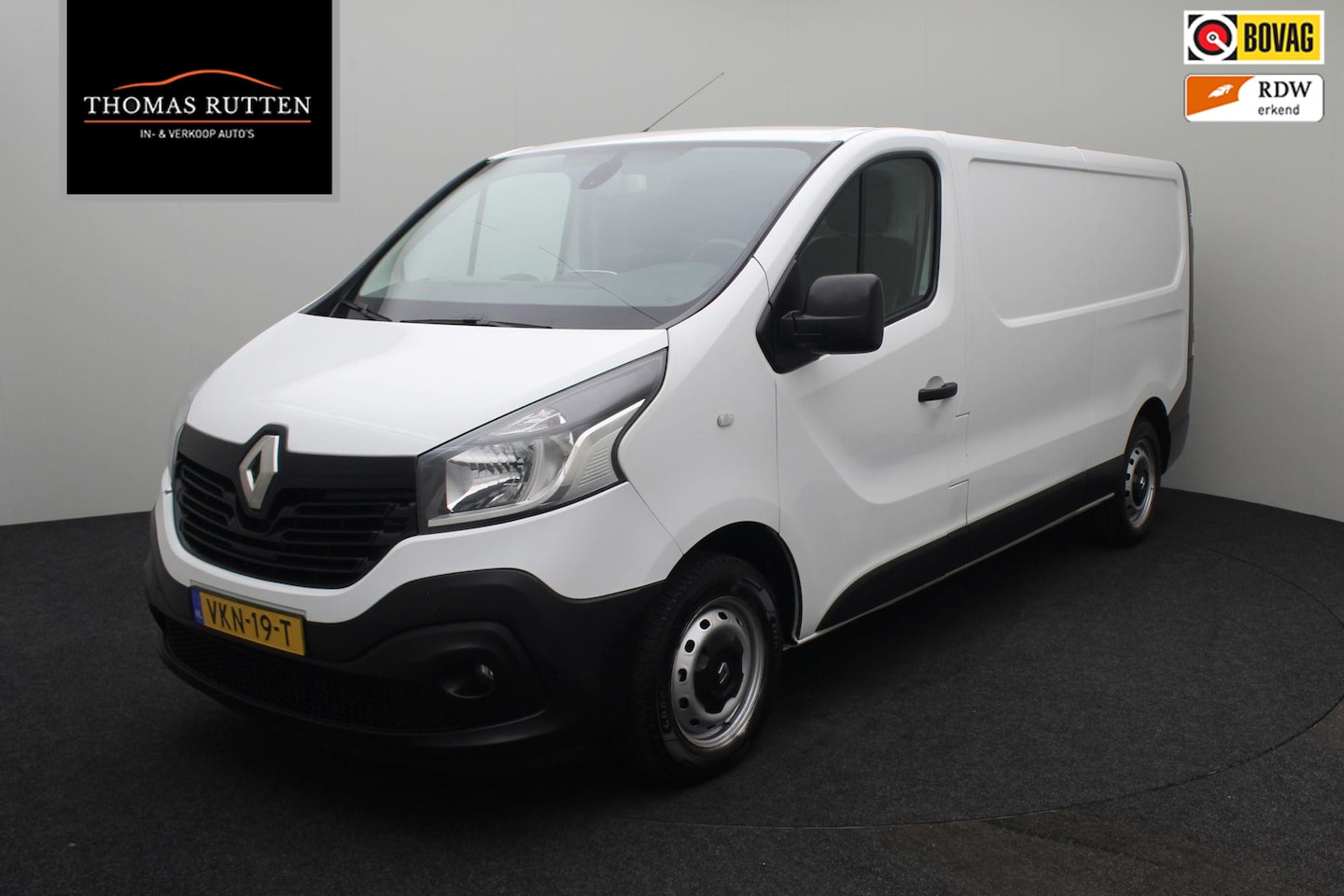 Renault Trafic - 1.6 dCi T29 L2H1 Comfort 2017 | Airco | Trekhaak | Cruise Control | Achteruitrij Camera | - AutoWereld.nl