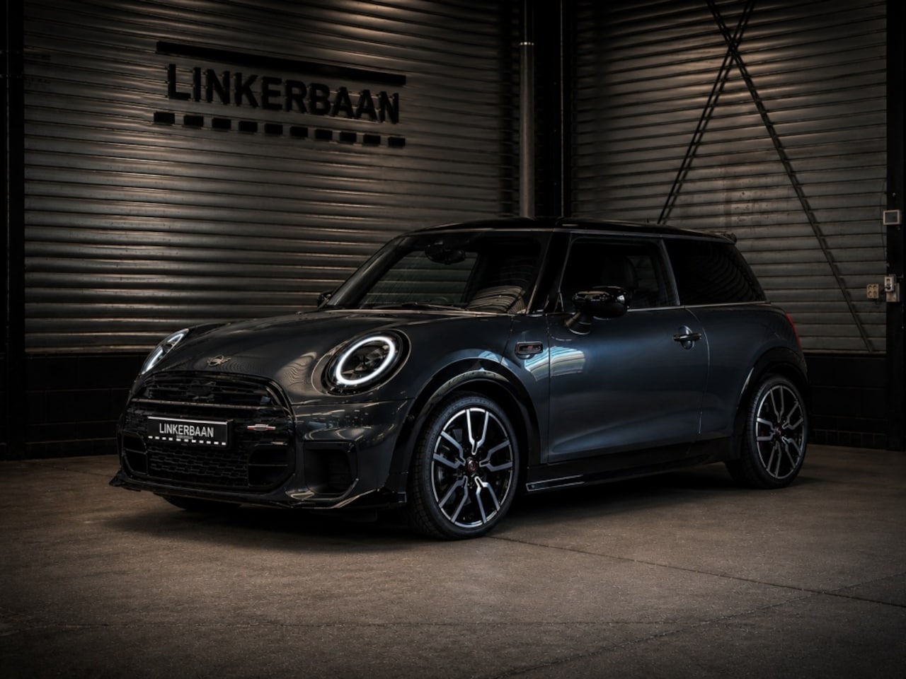 MINI John Cooper Works - S 2.0 Cooper XL | Full Option | Panodak | Leder | H&K - AutoWereld.nl