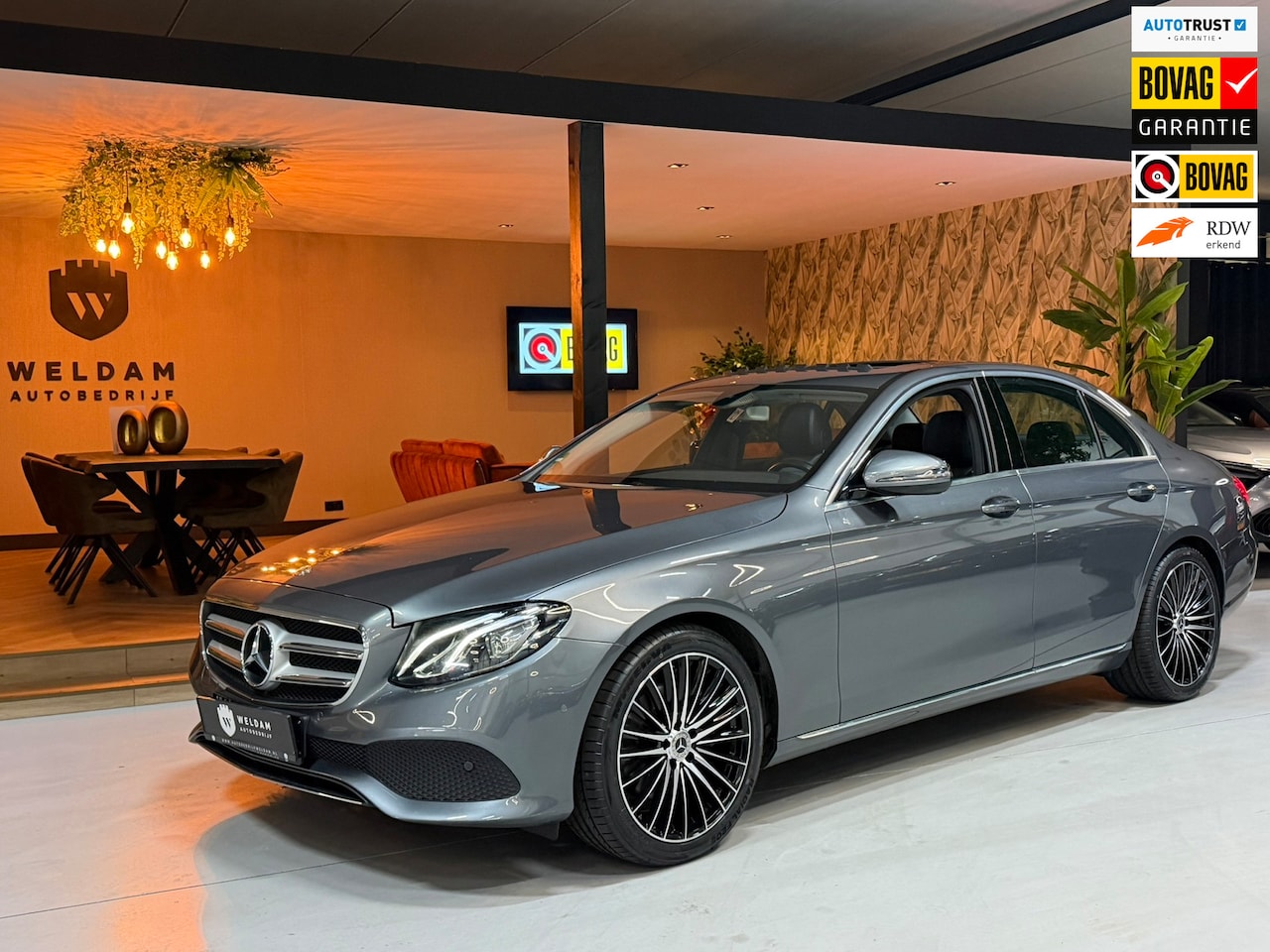 Mercedes-Benz E-klasse - 250 Avantgarde|Premium Grijs|Dealer Onderh|19'' AMG|Schuif-/Kanteldak|Leder|Burmester|Came - AutoWereld.nl