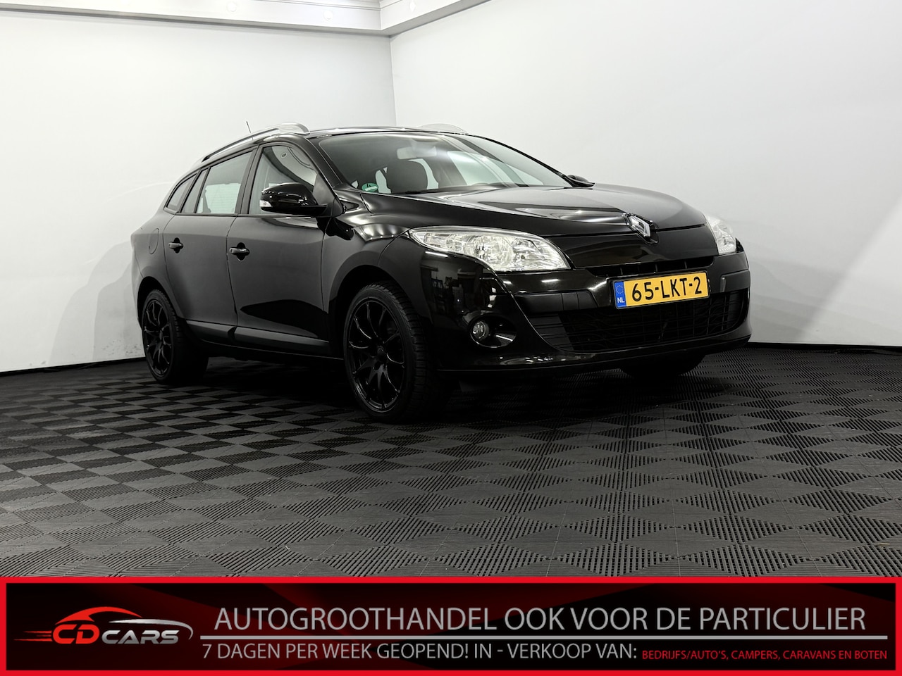Renault Mégane Estate - 1.6 Expression Clima, Navi, Lichtmetalen velgen, Keyless start, Cruise control - AutoWereld.nl