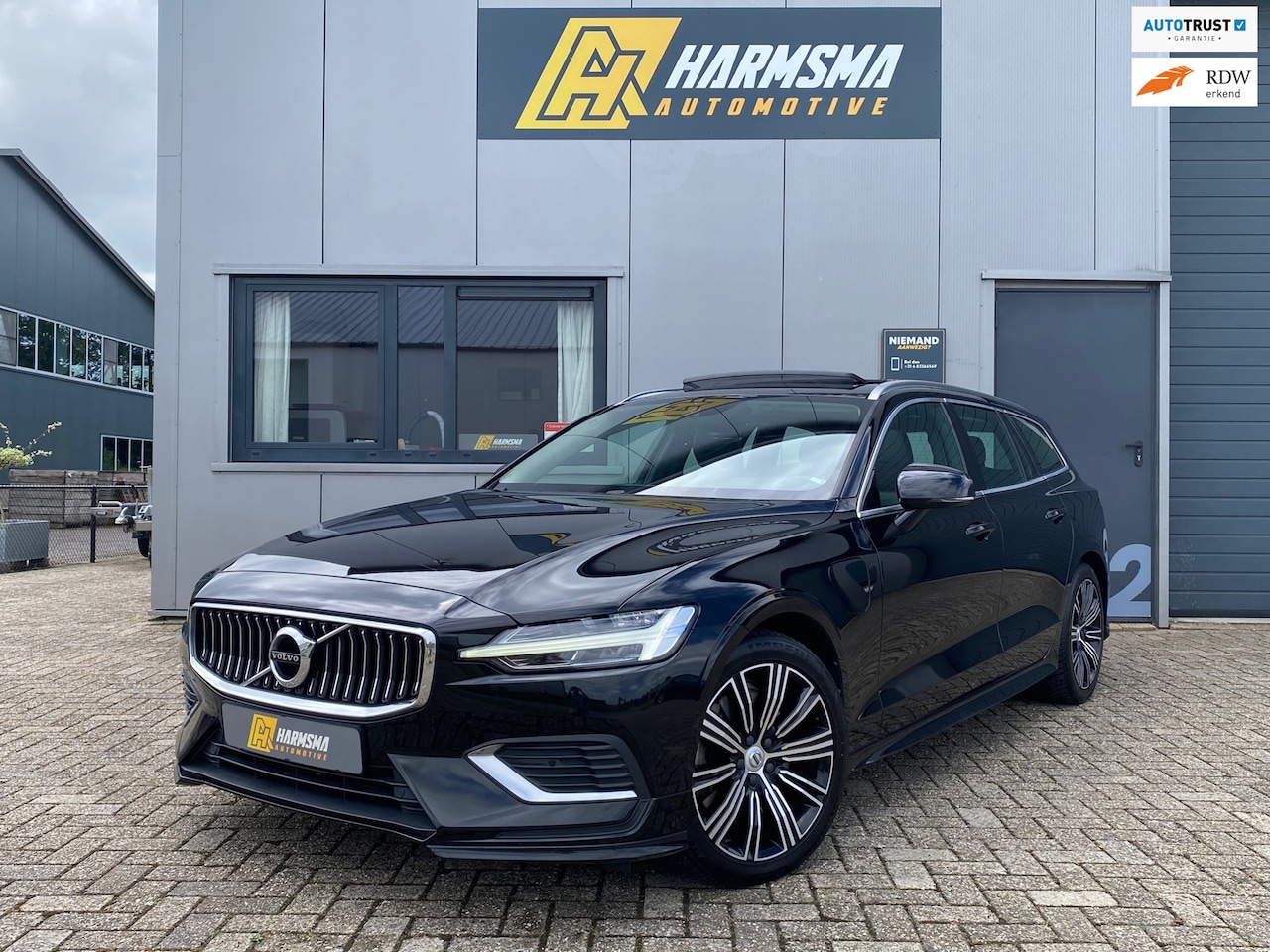 Volvo V60 - 2.0 T8 Twin Engine AWD Inscription PHEV |Pano|Stoelvent. - AutoWereld.nl