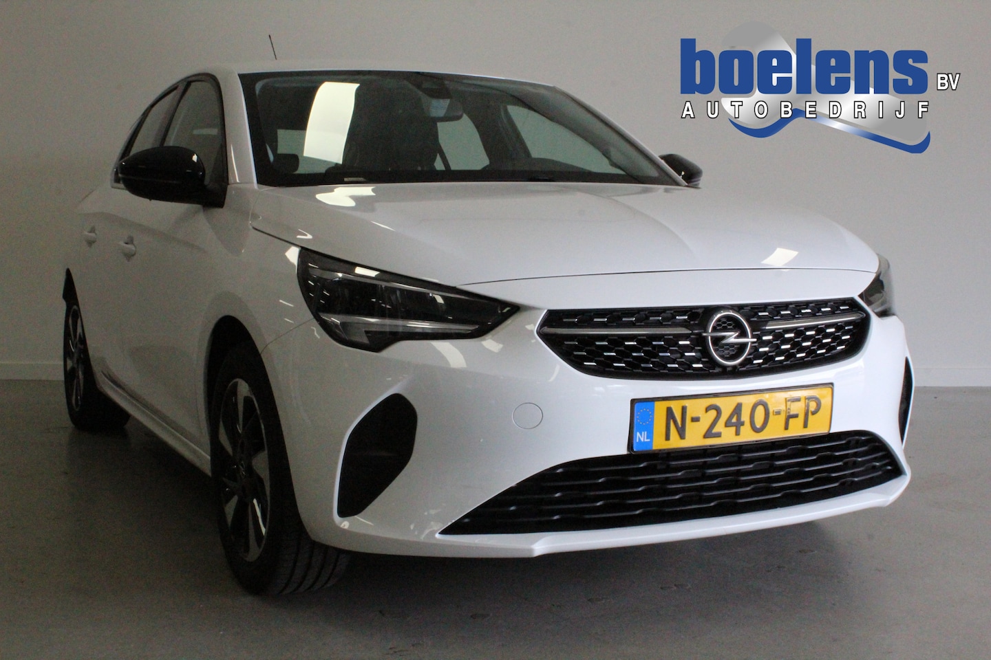 Opel Corsa-e - Elegance 50 kWh | NAVIGATIE | STOEL+STUUR/VERW | CARPLAY | DAB-RADIO | KEYLESS | LMV | PDC - AutoWereld.nl