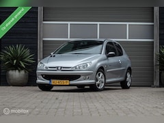 Peugeot 206 - 1.4-16V XS