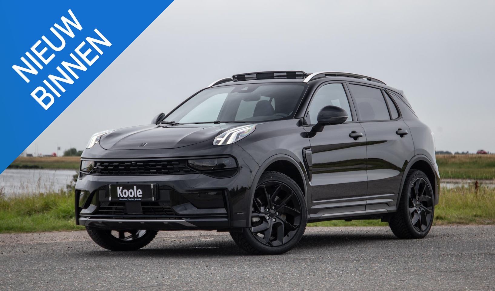 Lynk & Co 01 - 1.5 BLACK LINE / PANORAMA DAK / 360 CAMERA / CARPLAY / STOELVERWARMING - AutoWereld.nl