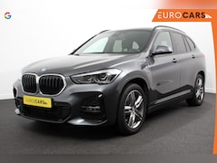 BMW X1 - xDrive25e M-Sport PHEV 221pk Shadow Line Climate Control Cruise Control Camera Parkeer sen