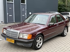Mercedes-Benz 190-serie - 190D 2.5 AUTOMAAT | AIRCO | ELEK RAMEN | CV | DAKJE | NIEUWE APK