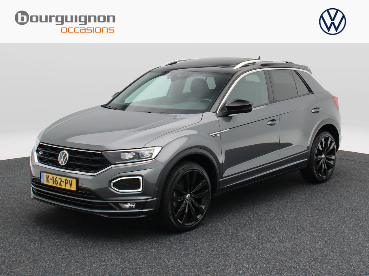 Volkswagen T-Roc - 1.5 TSi 150 Pk Automaat R line | Trekhaak | Stoelverwarming | Panorama dak | Camera | Adap - AutoWereld.nl