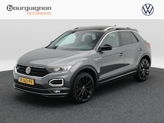 Volkswagen T-Roc - 1.5 TSi 150 Pk Automaat R line | Trekhaak | Stoelverwarming | Panorama dak | Camera | Adap