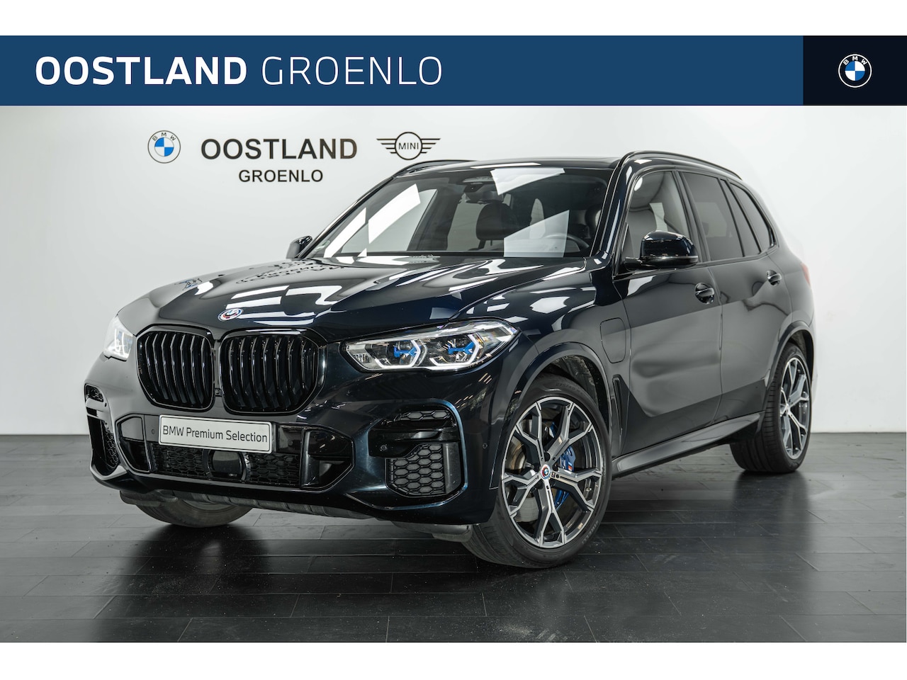 BMW X5 - xDrive45e M Sport Automaat / Trekhaak / Panoramadak / Sportstoelen / Comfort Access / Soft - AutoWereld.nl