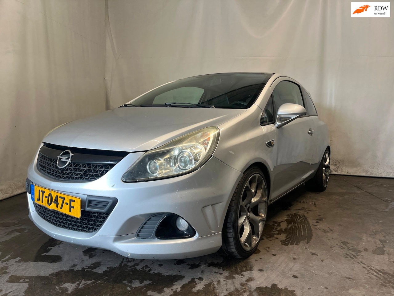 Opel Corsa - 1.6-16V T OPC - Schade - AutoWereld.nl
