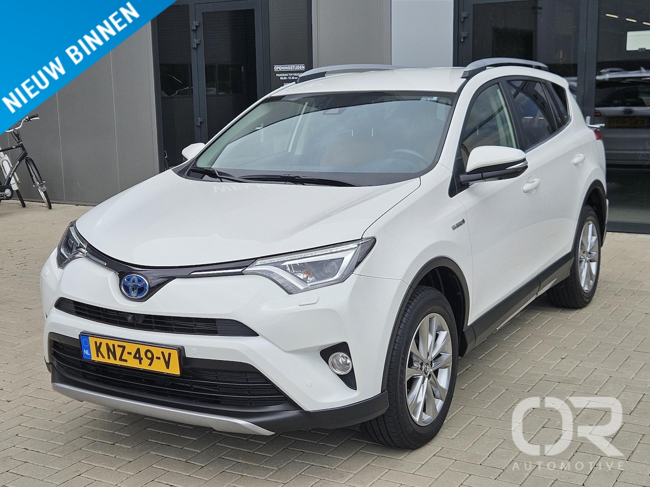 Toyota RAV4 - 2.5 Hybrid AWD Executive Leer Memory JBL 1e eig - AutoWereld.nl