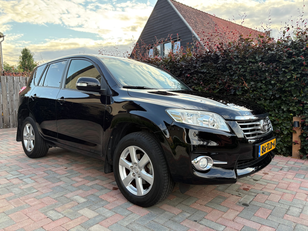 Toyota RAV4 - 2.0 VVTi X-Style 2WD - AutoWereld.nl