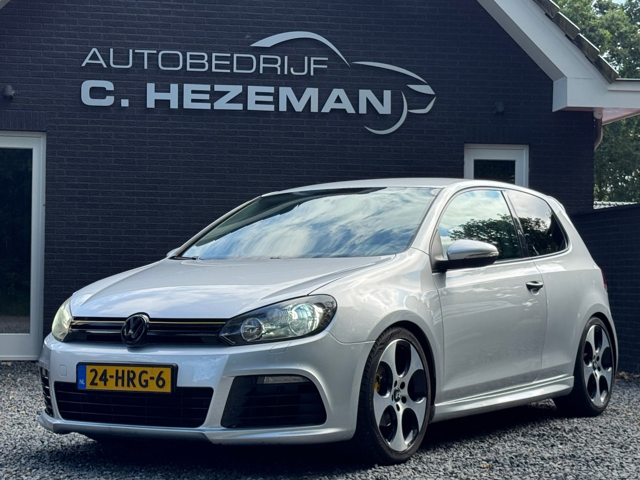 Volkswagen Golf - 1.4 TSI R Line GTI LOOK BOMVOL UITLAAT Cruise Control Sfeerverlichting - AutoWereld.nl