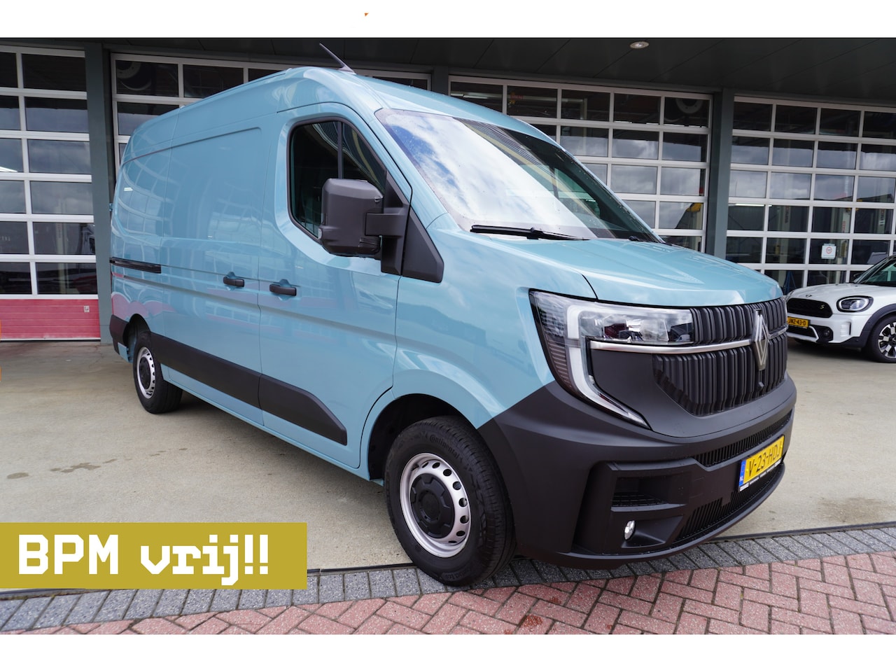 Renault Master - T35 2.0 dCi 130PK L2H2 Advance Betimmering nr.V127 | Climate | Cruise | Trekhaak | Apple C - AutoWereld.nl