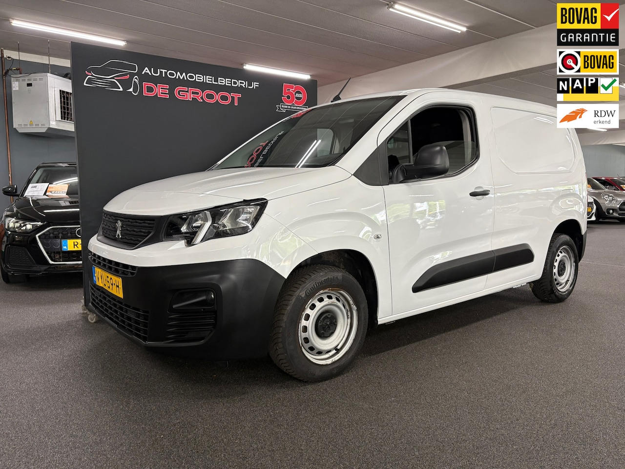 Peugeot Partner - 1.2 PureTech Premium/NL auto/ Eerste eigenaar/ BTW auto - AutoWereld.nl