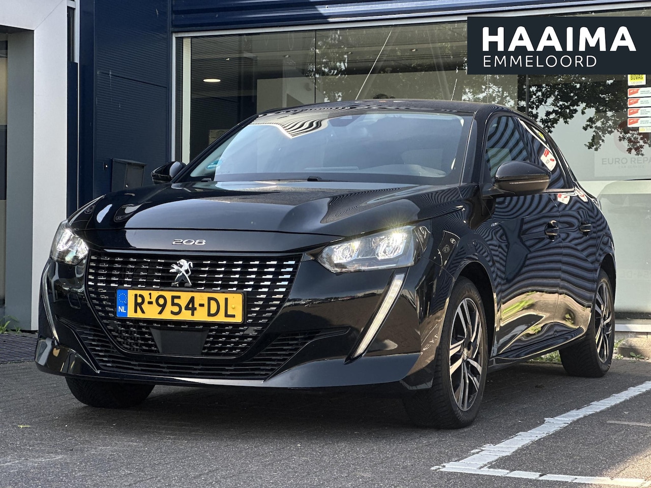 Peugeot 208 - 1.2 PureTech Allure Pack | Adaptive Cruise Control | Parkeercamera/-sensoren | Keyless Sta - AutoWereld.nl