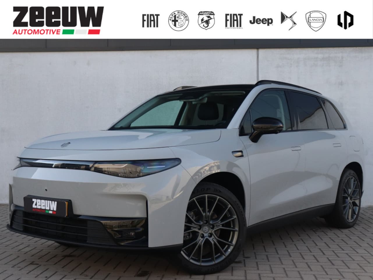 Leapmotor C10 - Design Pro 69.9 kWh | Navi | 360cam | Glazen Dak - AutoWereld.nl