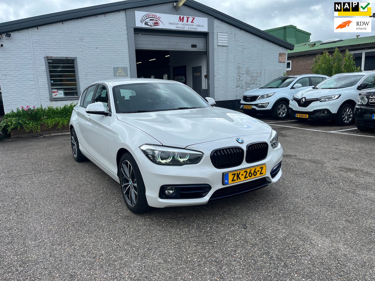 BMW 1-serie - 118i Edition Sport Line Shadow Executive| DEALER ONDERHOUDEN - AutoWereld.nl