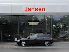 Volkswagen Golf - 1.5 eTSI Style | CARPLAY | ACC | PARKEERHULP V+A | NAVI | STOELVERW