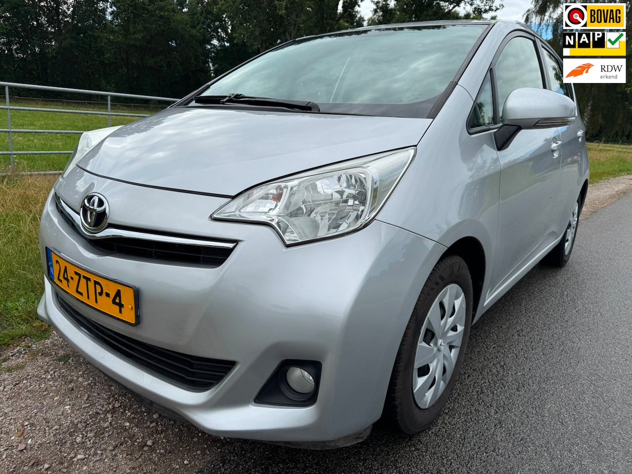 Toyota Verso S - 1.3 VVT-i Aspiration compleet onderhouden|AUTOMAAT - AutoWereld.nl