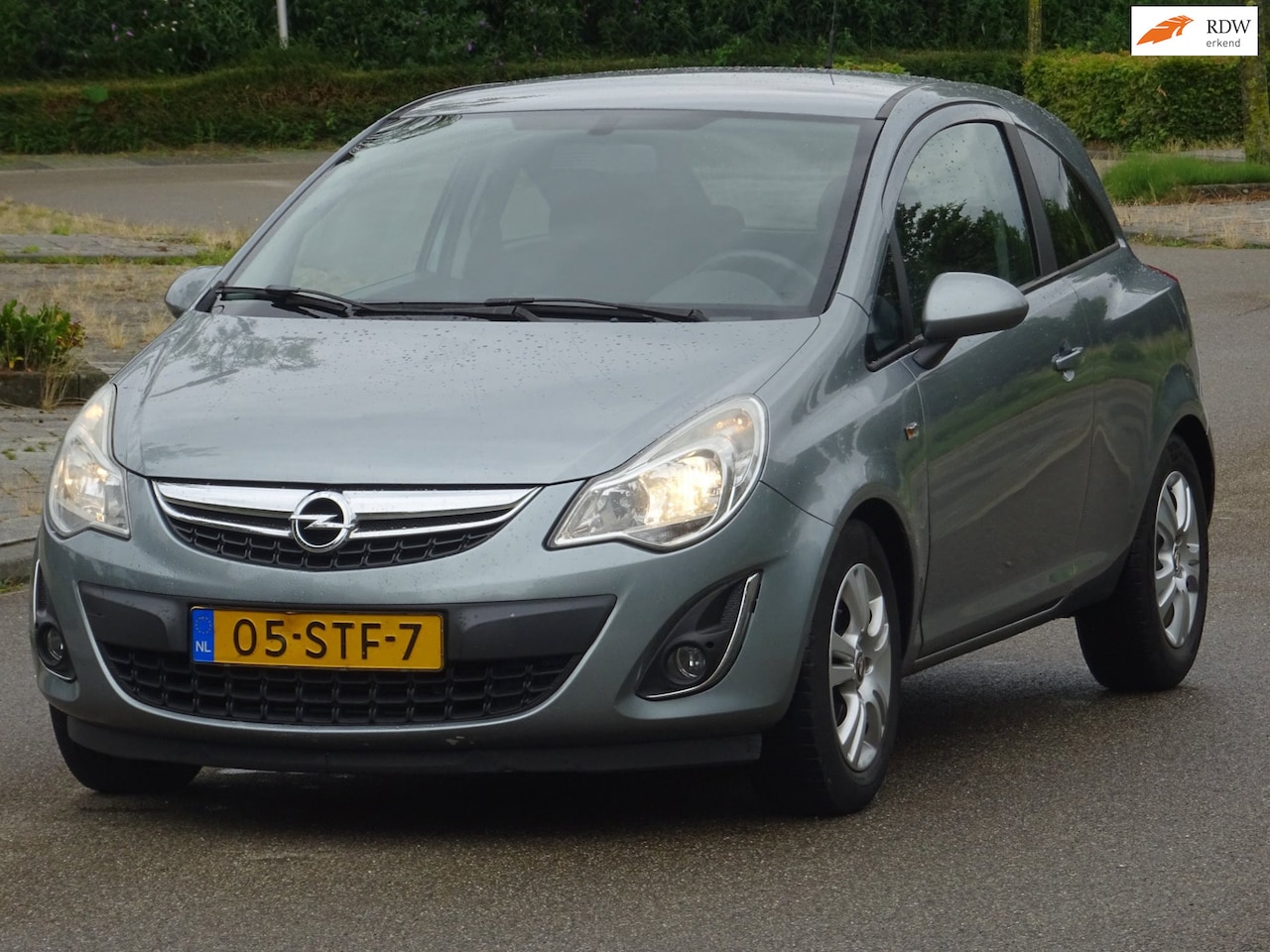 Opel Corsa - 1.3 CDTi EcoFlex S/S Cosmo NAP/AIRCO/CRUISE/APK - AutoWereld.nl