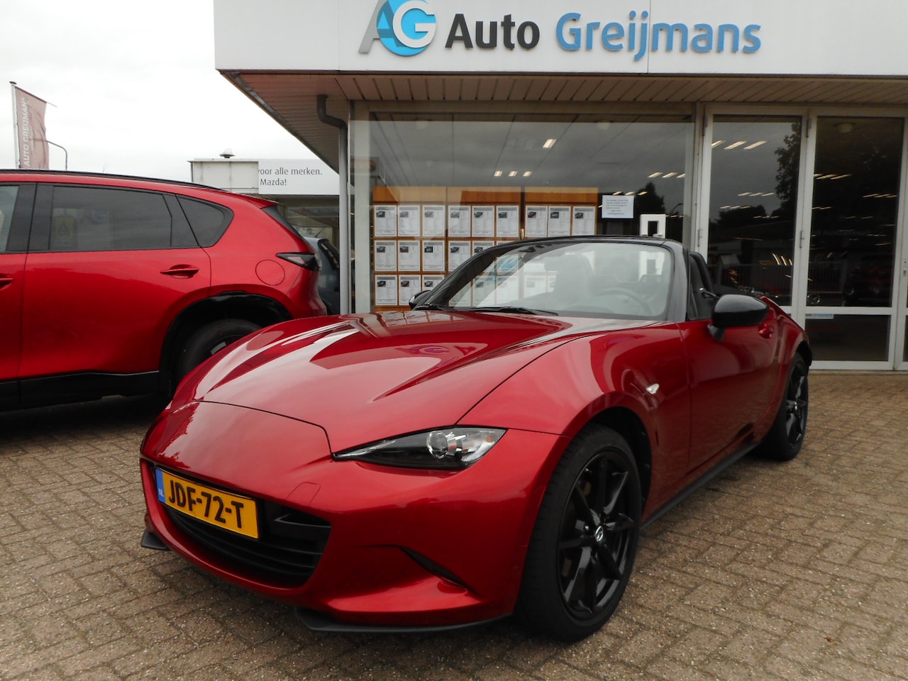 Mazda MX-5 - 2.0 SkyActiv-G 184 GT-M 2.0 SkyActiv-G 184 GT-M - AutoWereld.nl