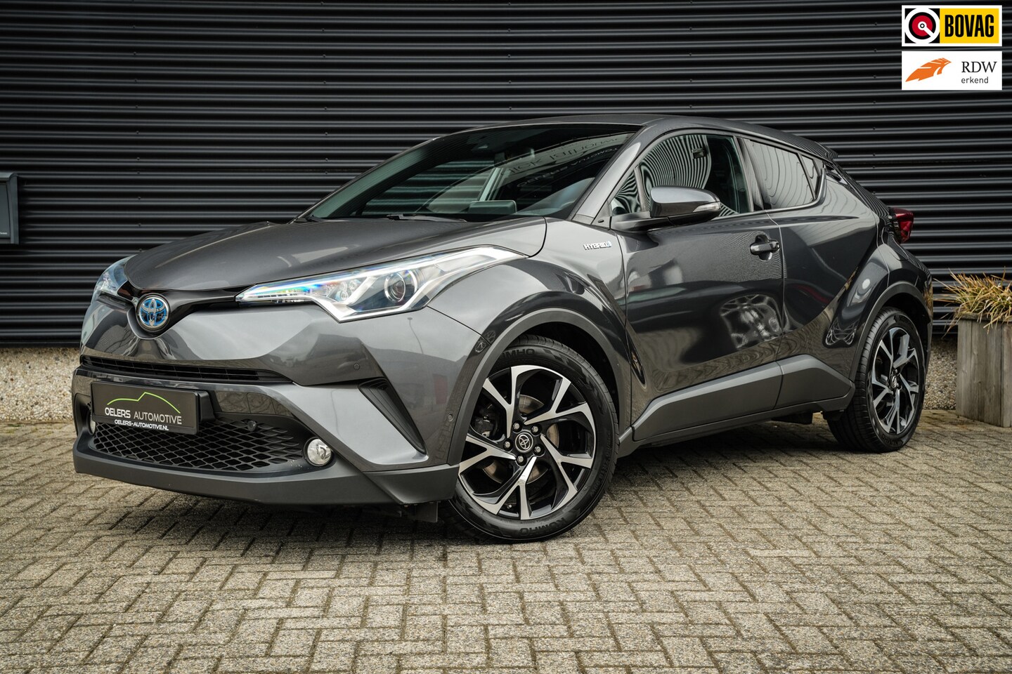 Toyota C-HR - 1.8 Hybrid Active | Clima | Cruise | Stoelverw. | Metalic | Camera | DAB | Bluetooth | Moo - AutoWereld.nl