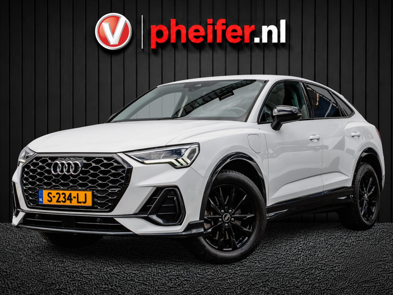 Audi Q3 Sportback - 45 TFSI e 245pk Advanced Edition Virtual cockpit/ Navigatie/ Carplay/ Sportstoelen/ Full l - AutoWereld.nl