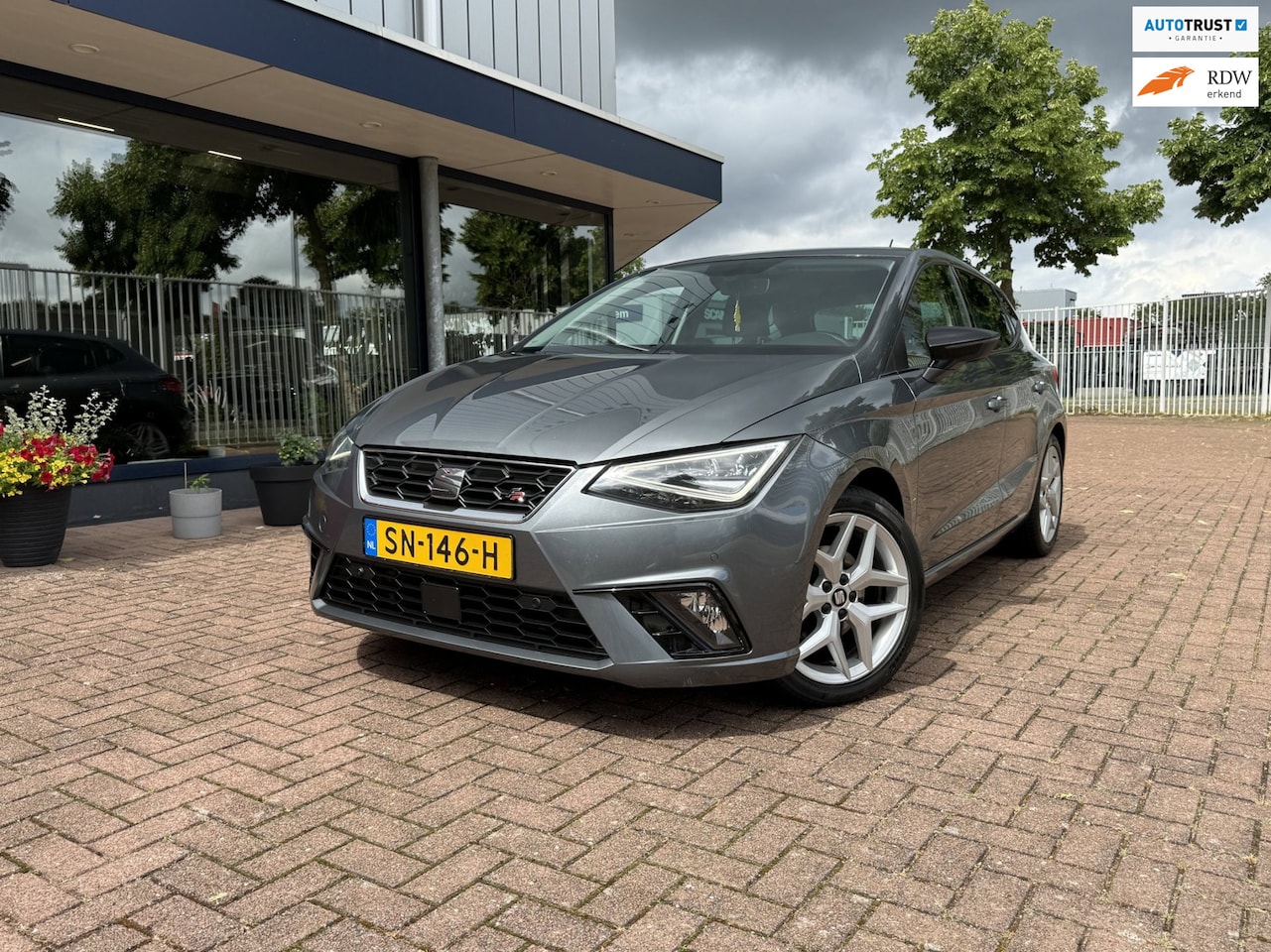 SEAT Ibiza - 1.0 TSI FR | LED | ACC | Keyless | CarPlay | Navi - AutoWereld.nl