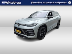 Volkswagen Tayron - 1.5 eHybrid R-Line Edition / 20"LMV / PANODAK / Elektr. Trekhaak / Black Style pakket / 36