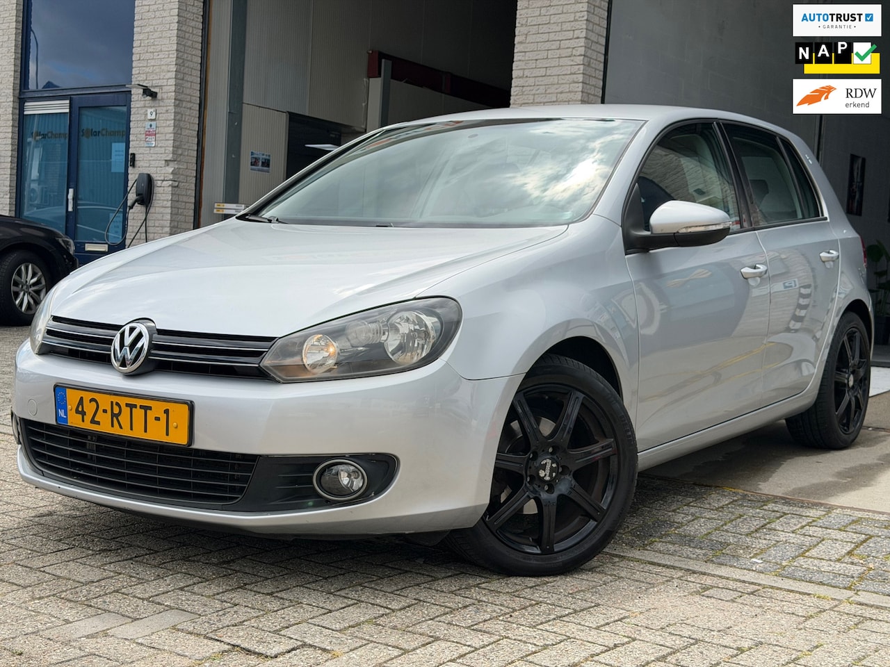 Volkswagen Golf - 1.2 TSI Comfortline BlueMotion/ nap/ 3e EIG/ dealeronderhouden/ 1jaar apk/ zeer nette auto - AutoWereld.nl