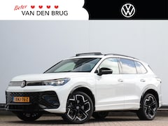 Volkswagen Tiguan - 1.5 eHybrid R-Line Edition | Trekhaak | Leder | Panoramadak | Stoelverwarming v+a |