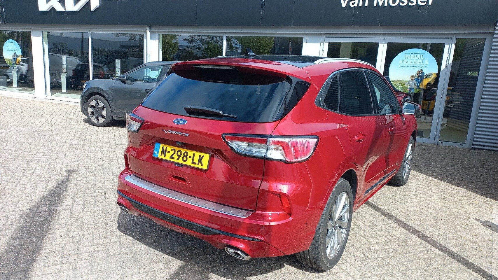 Ford Kuga - 2.5 PHEV Vignale | Panoramadak | Leder | Apple Carplay/Android Auto | Led Verlichting | Wi - AutoWereld.nl