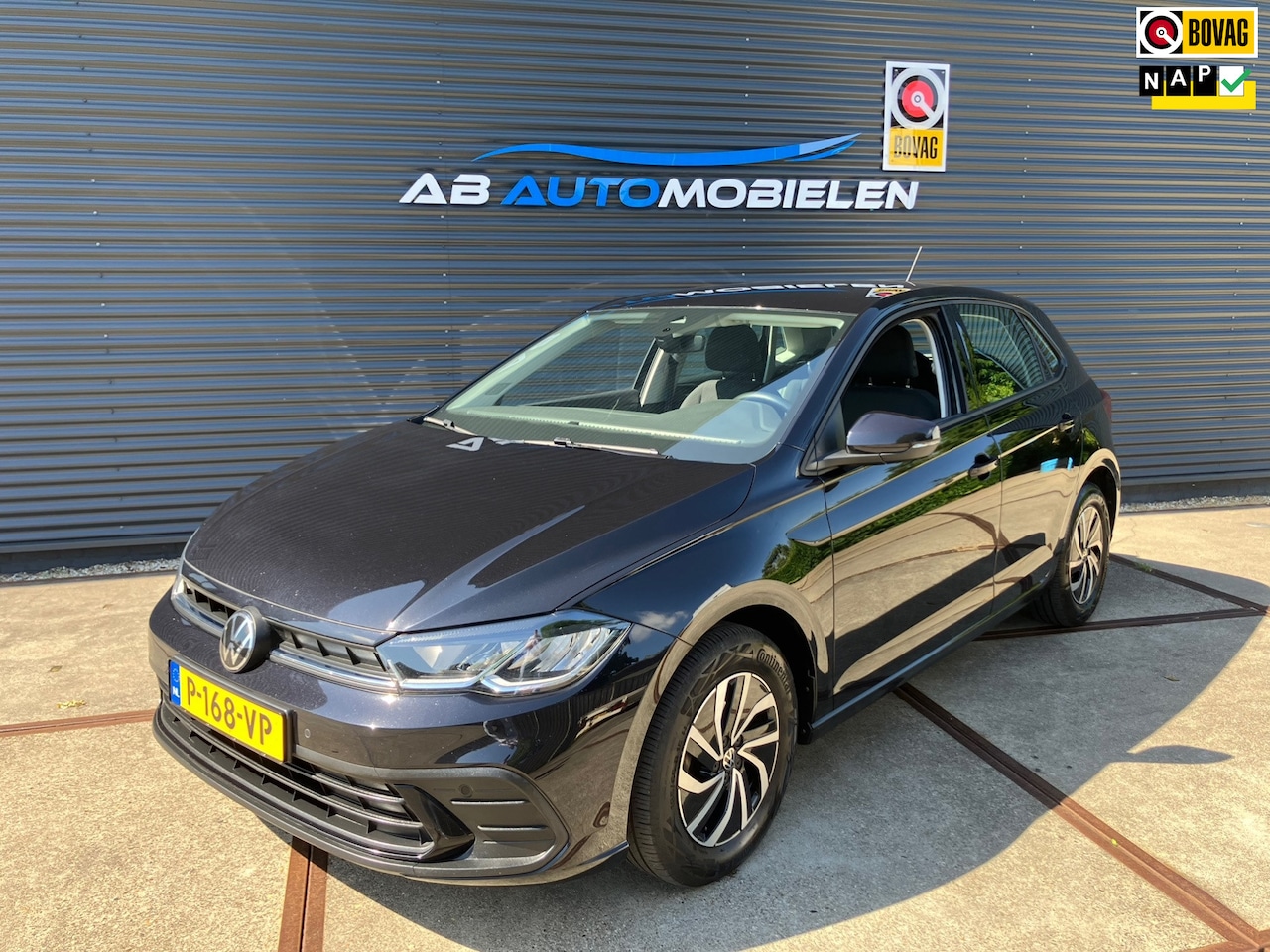 Volkswagen Polo - 1.0 TSI Life PARKEER SENSOREN/ CARPLAY/ KEYLESS - AutoWereld.nl